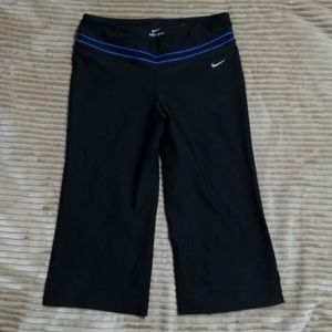 Nike Capris Bottoms